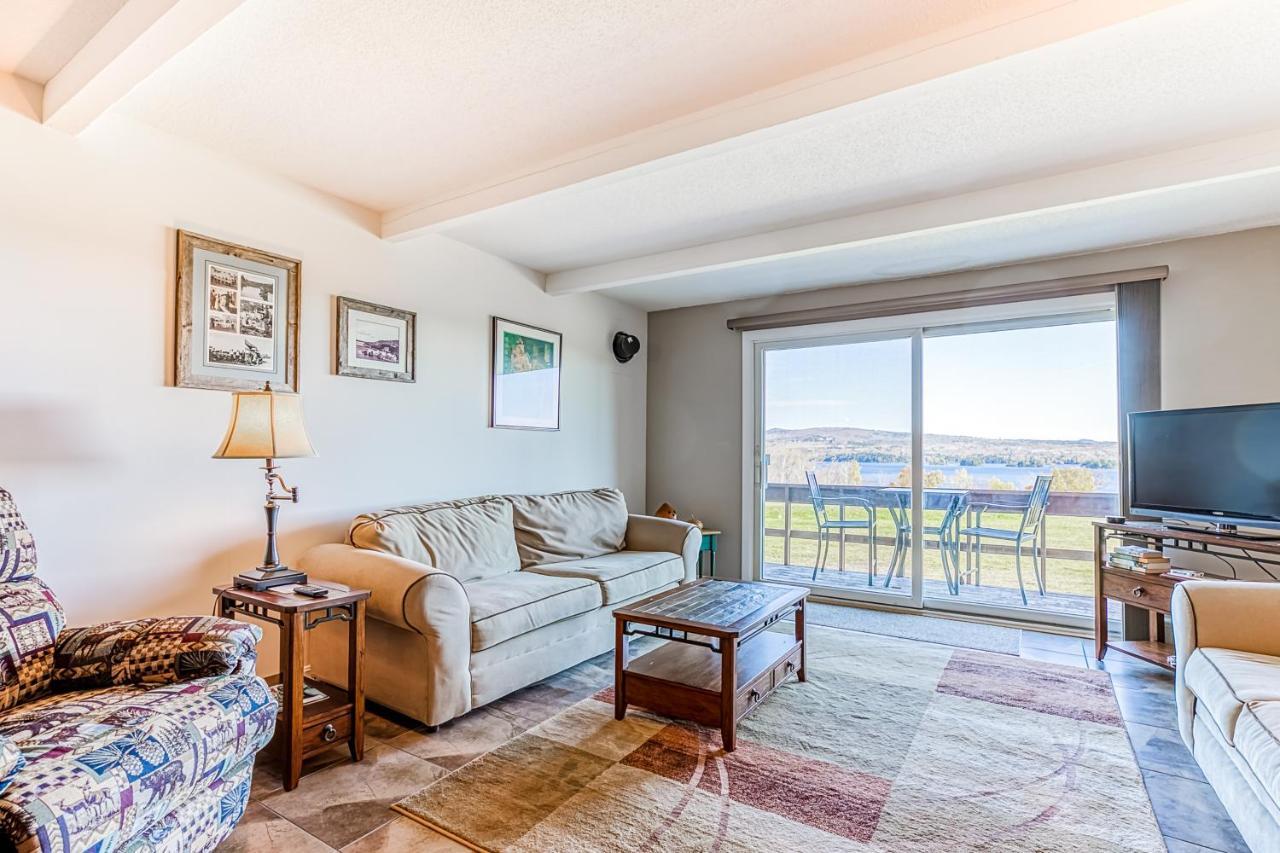 Squaw Village Condo Грийнвил Екстериор снимка
